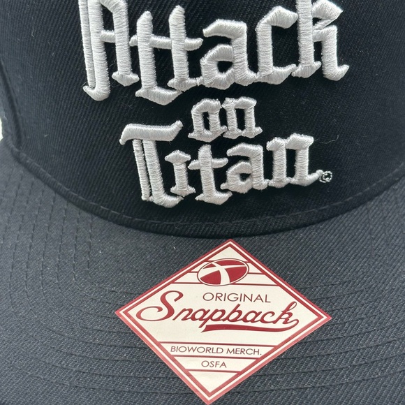 Bioworld Merch Attack on Titan shield Logo SnapBack Baseball Cap Hat Funmation - Picture 5 of 7